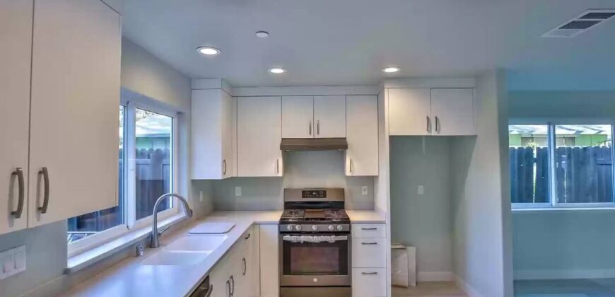 37 Oak Avenue – Woodland, CA